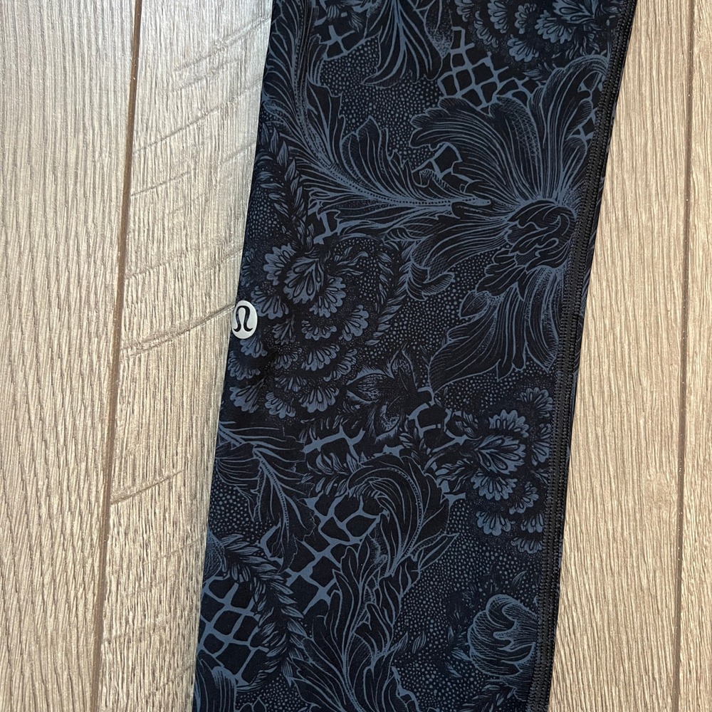Lululemon Tight Stuff Tight II 25 Floral Baroque Black Grey Running Leggings 4 - Picture 3 of 5